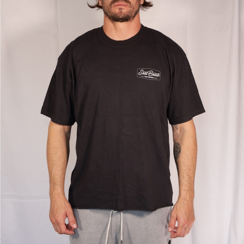 Black Men's T-Shirt (Cropped)